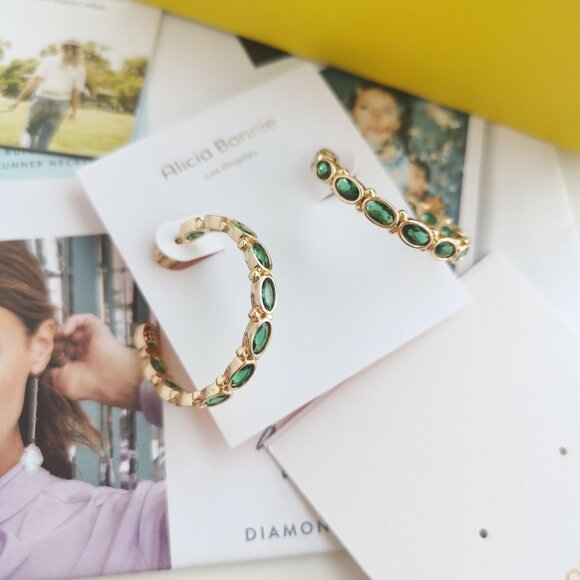 New Alicia Bonnie Abbie Radiant Green Crystal Hoop Earrings Gold - Picture 4 of 4